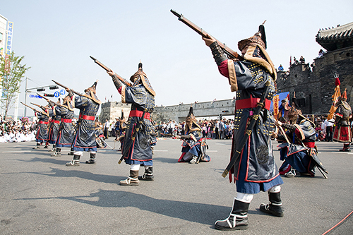 le-hoi-van-hoa-suwon-hwaseong